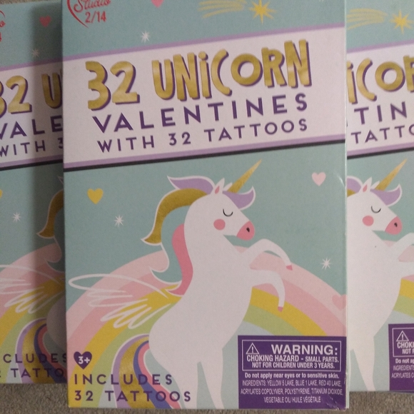 NIB 🦄 32 Unicorn Valentine's - Picture 2 of 9